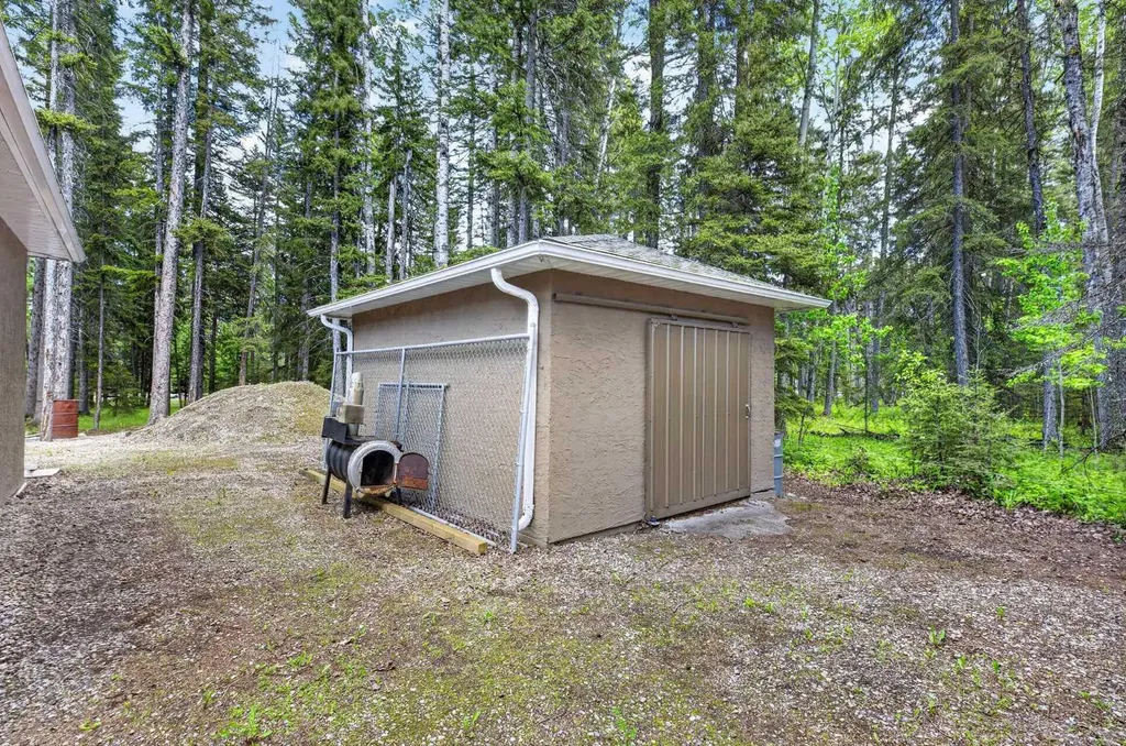 5241 Township Road 325 A Rural Mountain View County AB T0M 1X0