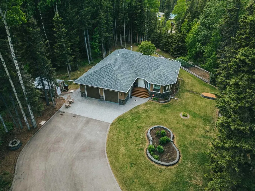 5241 Township Road 325 A Rural Mountain View County AB T0M 1X0