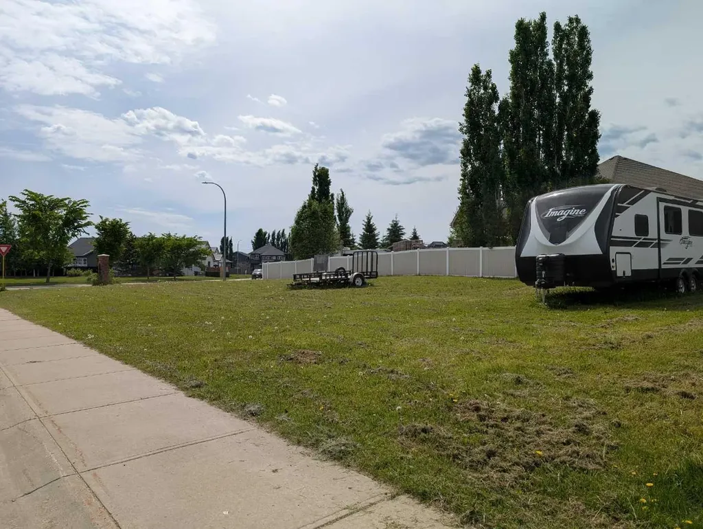 22 Parkdale Way SE Slave Lake AB T0G2A3