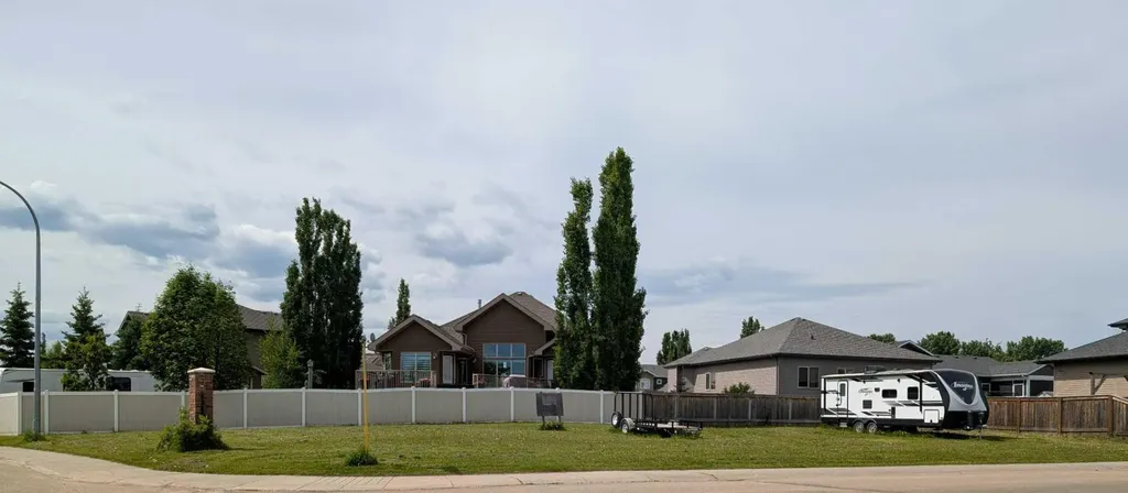 22 Parkdale Way SE Slave Lake AB T0G2A3