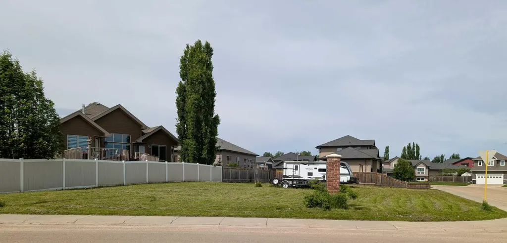 22 Parkdale Way SE Slave Lake AB T0G2A3