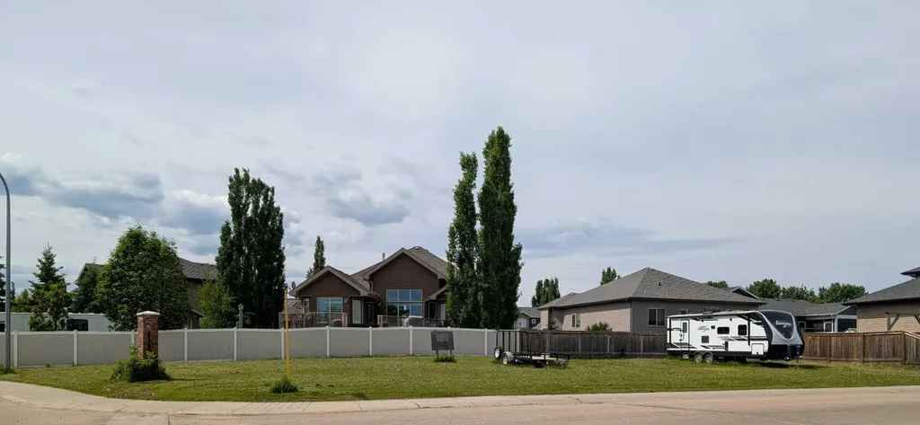 22 Parkdale Way SE Slave Lake AB T0G2A3