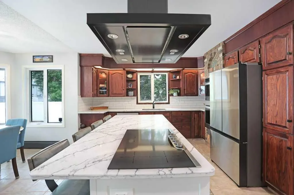 648 2nd Street E Brooks AB T1R 0M9