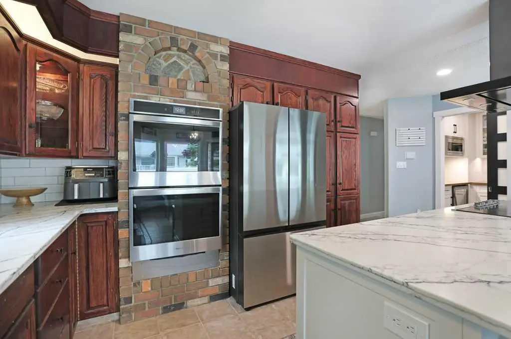 648 2nd Street E Brooks AB T1R 0M9
