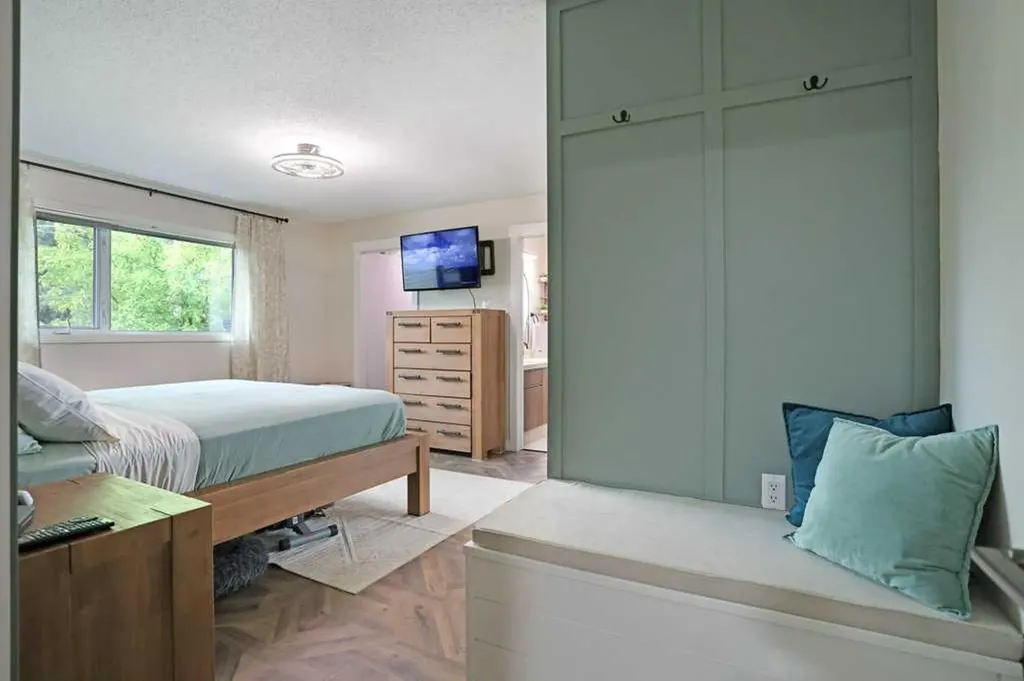 648 2nd Street E Brooks AB T1R 0M9