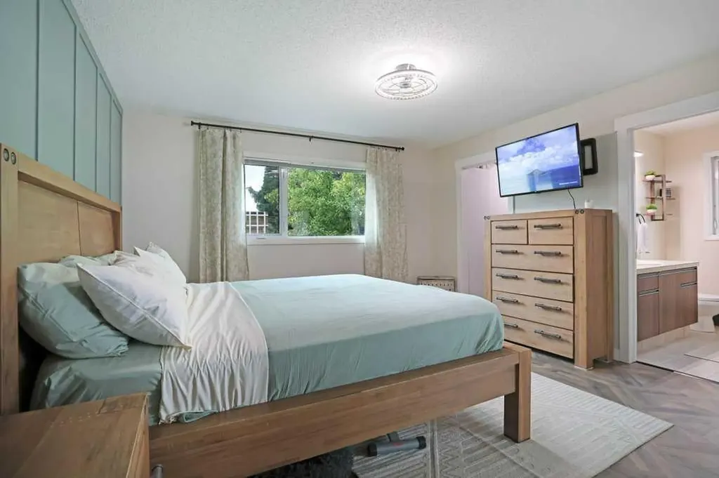648 2nd Street E Brooks AB T1R 0M9