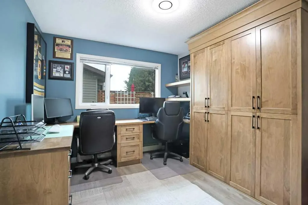 648 2nd Street E Brooks AB T1R 0M9