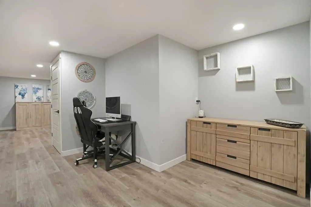 648 2nd Street E Brooks AB T1R 0M9