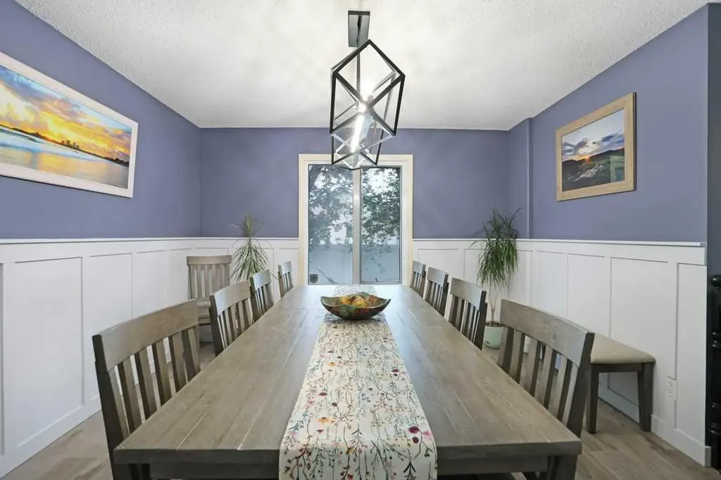 648 2nd Street E Brooks AB T1R 0M9