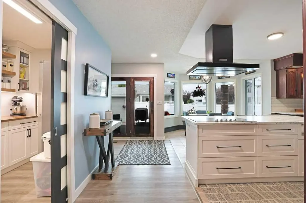 648 2nd Street E Brooks AB T1R 0M9