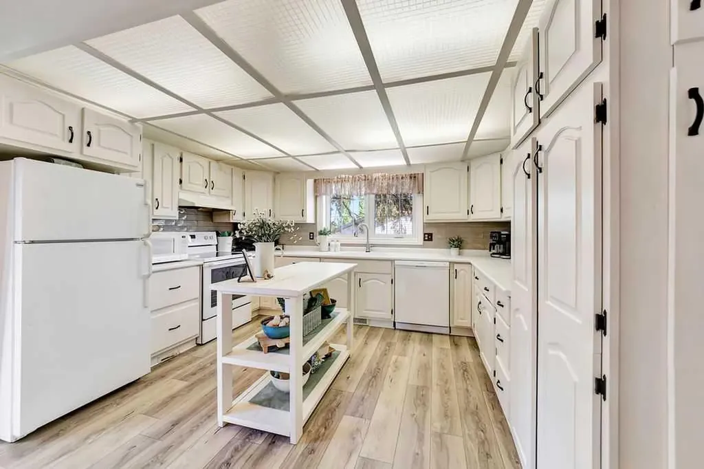 4501 53 Street Dewberry AB T0B 1G0