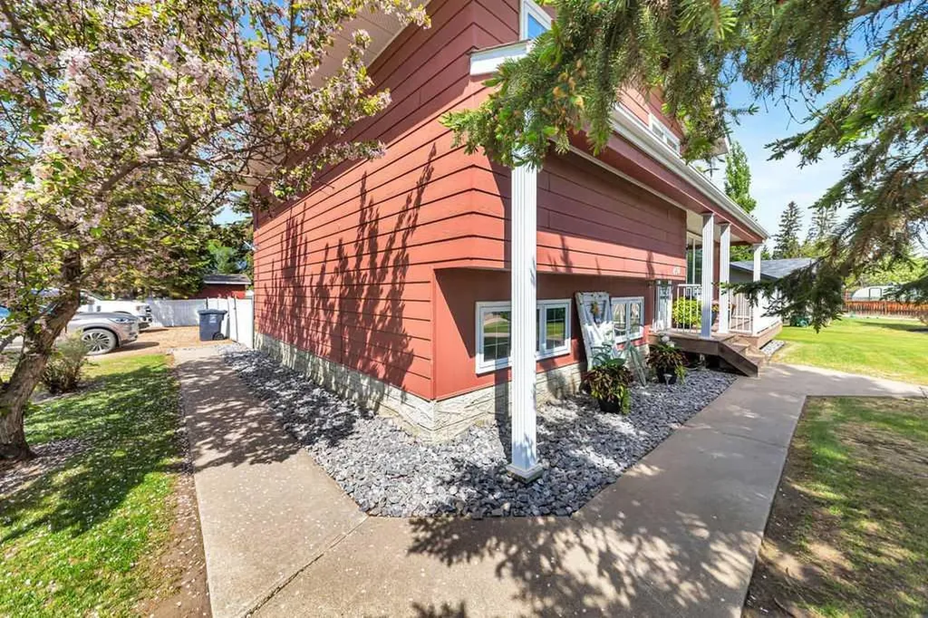 4501 53 Street Dewberry AB T0B 1G0