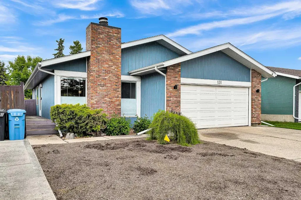 131 Deer Run Close SE Calgary AB T2J 5P7