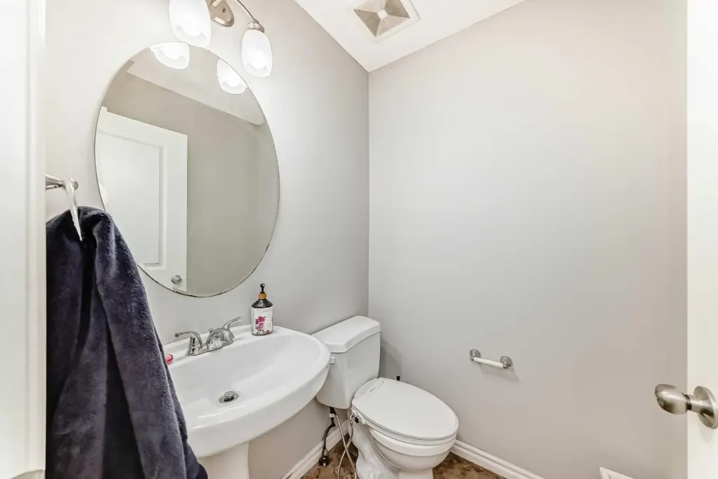 16 Skyview Springs Road NE Calgary AB T3N 0C6