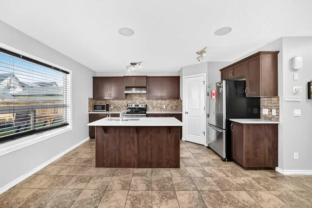 16 Skyview Springs Road NE Calgary AB T3N 0C6