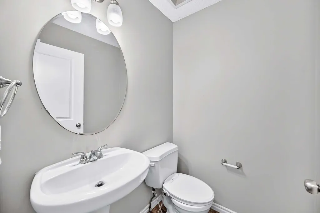 16 Skyview Springs Road NE Calgary AB T3N 0C6
