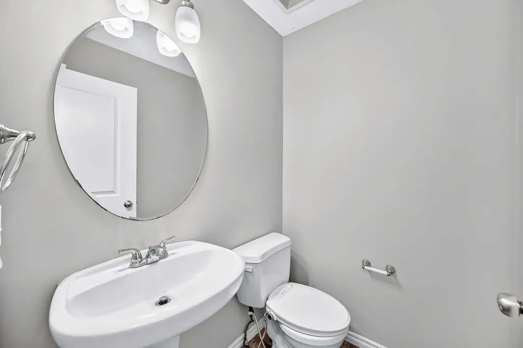 16 Skyview Springs Road NE Calgary AB T3N 0C6