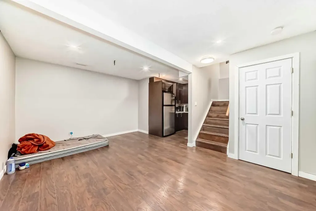 16 Skyview Springs Road NE Calgary AB T3N 0C6