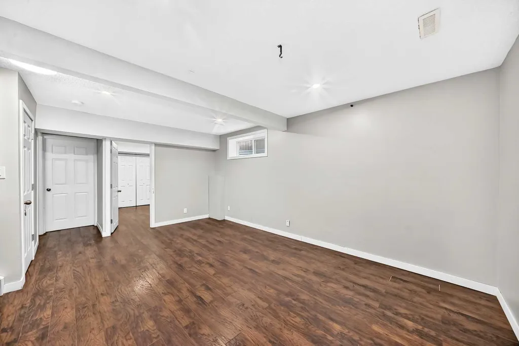 16 Skyview Springs Road NE Calgary AB T3N 0C6