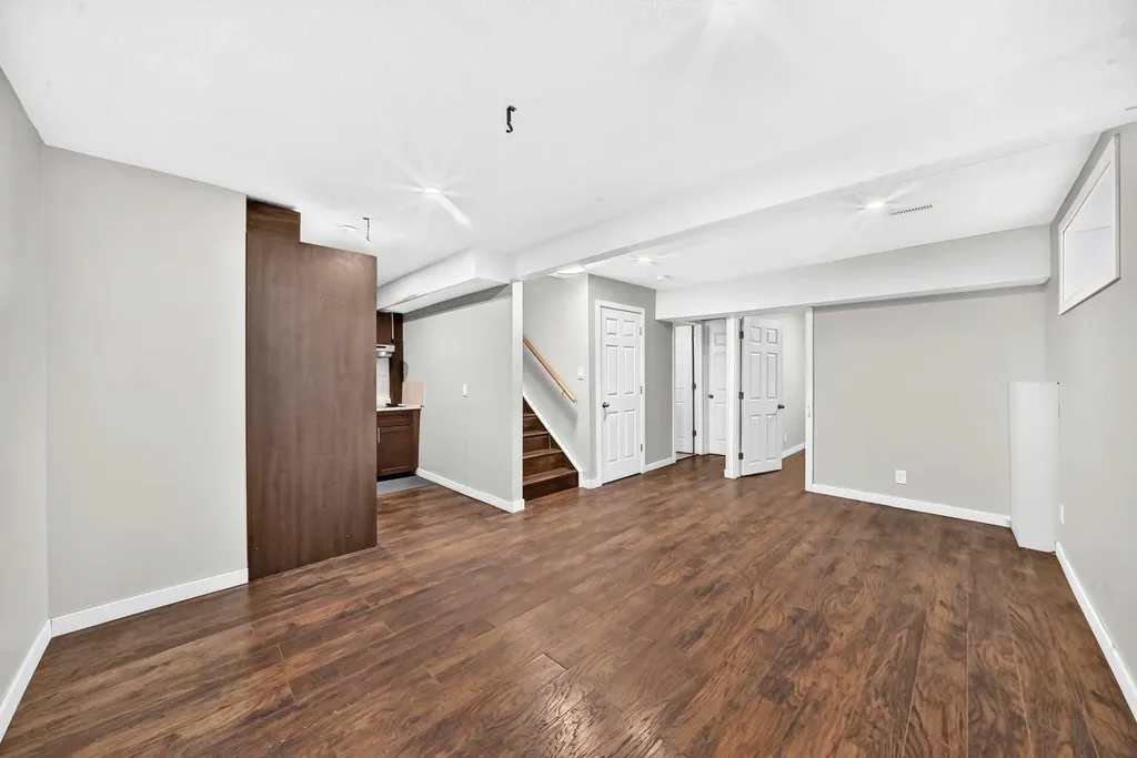 16 Skyview Springs Road NE Calgary AB T3N 0C6