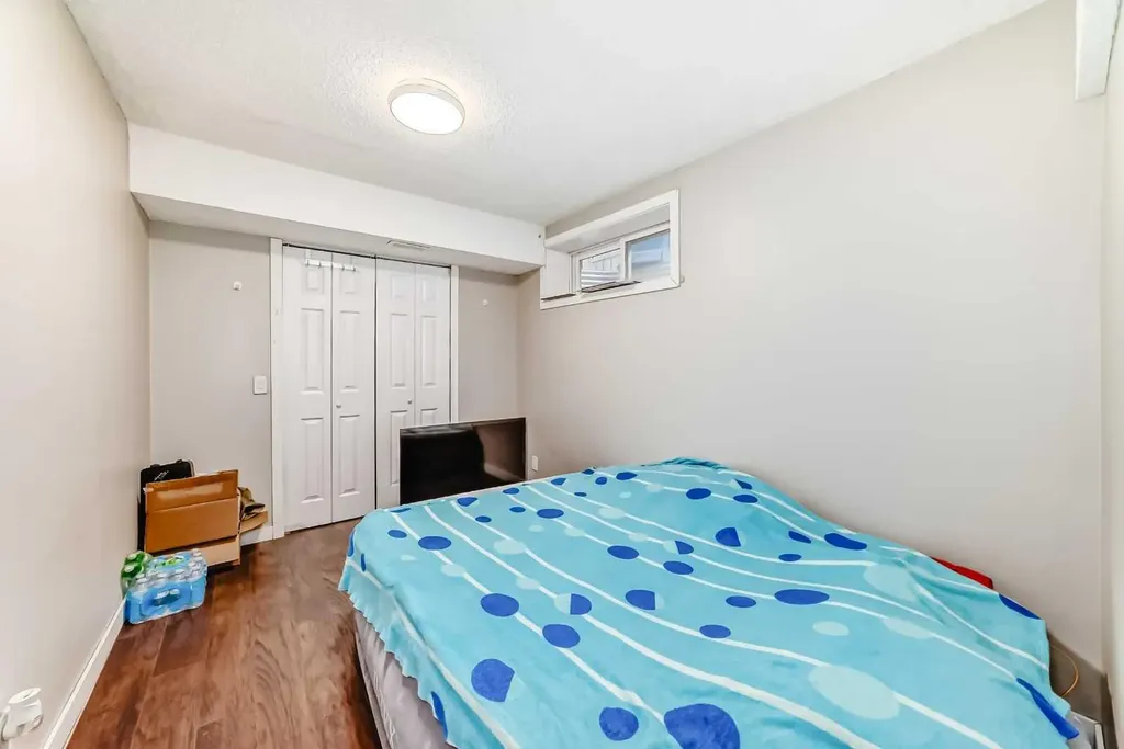 16 Skyview Springs Road NE Calgary AB T3N 0C6