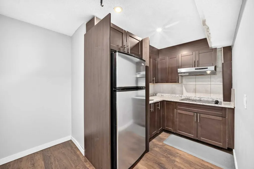 16 Skyview Springs Road NE Calgary AB T3N 0C6