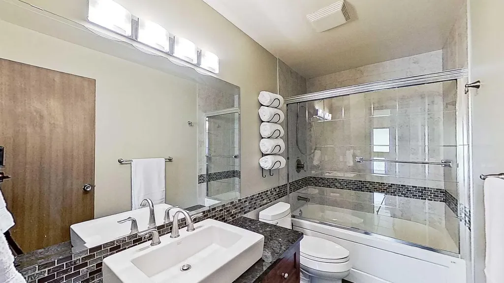 5803 Dalgleish Road NW Calgary AB T3A 1K4