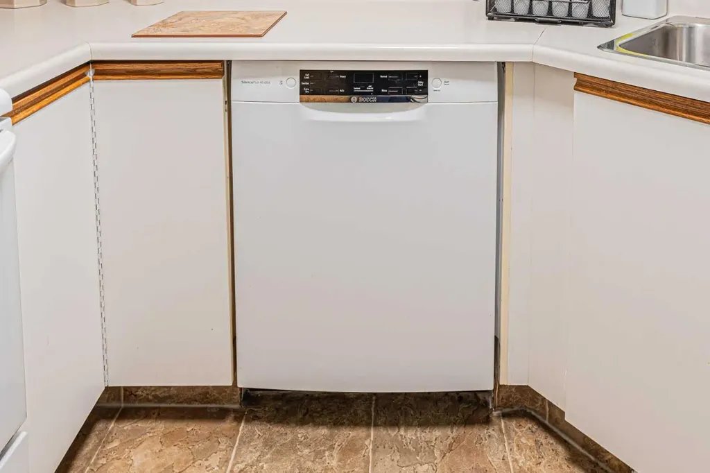 259 Carmel Close NE Calgary AB T1Y 6Y4