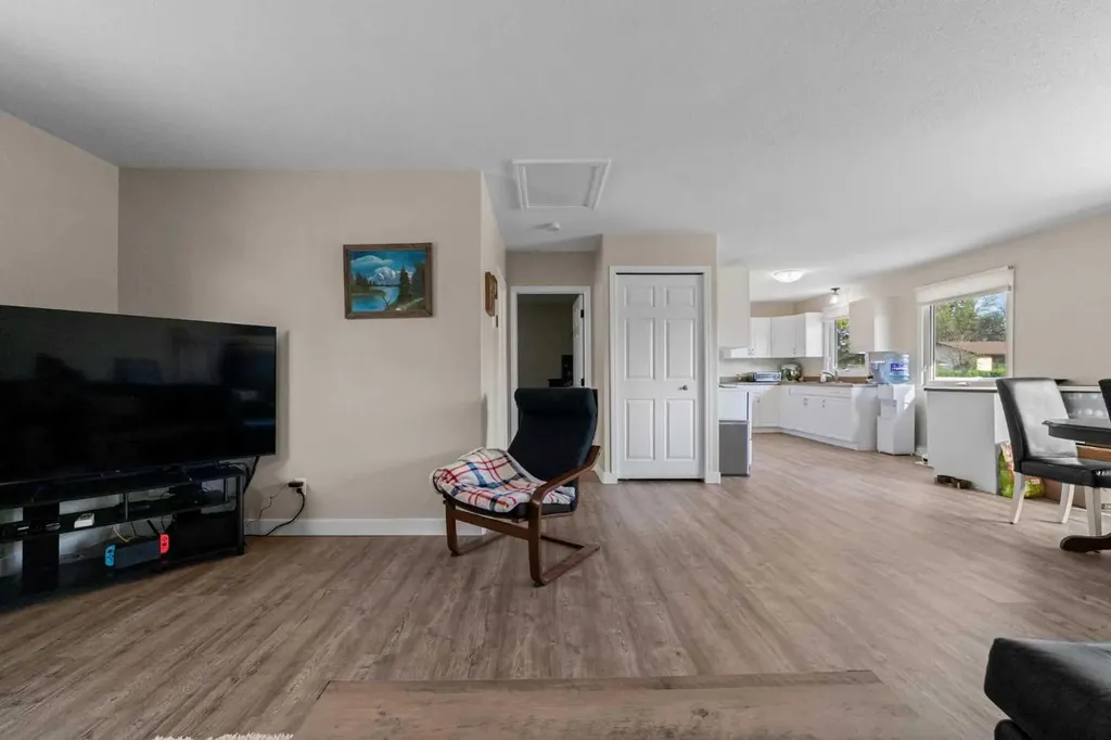 5302 49 Street Daysland AB T0B1A0