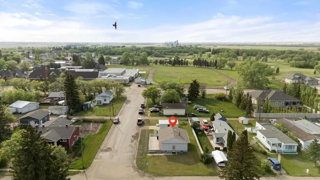 5302 49 Street Daysland AB T0B1A0