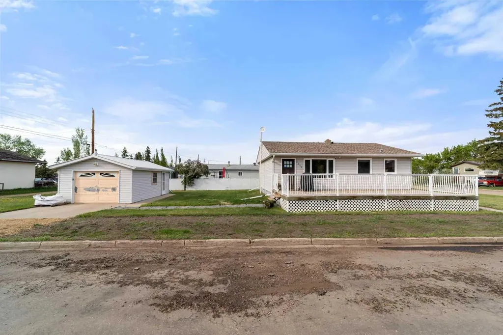 5302 49 Street Daysland AB T0B1A0