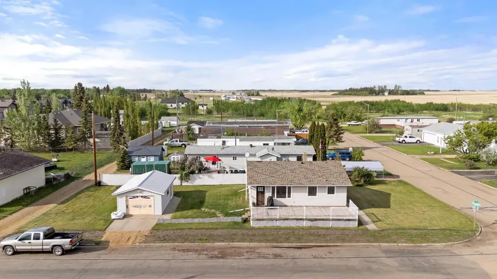 5302 49 Street Daysland AB T0B1A0