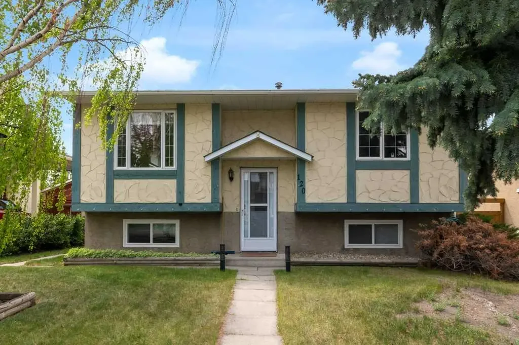 120 Alpine Crescent SE Airdrie AB T4B 1L5