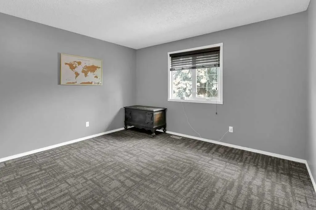 120 Alpine Crescent SE Airdrie AB T4B 1L5