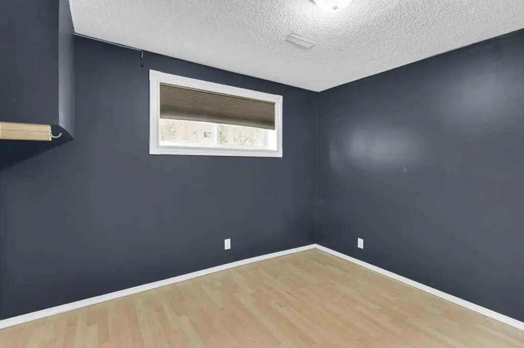 120 Alpine Crescent SE Airdrie AB T4B 1L5