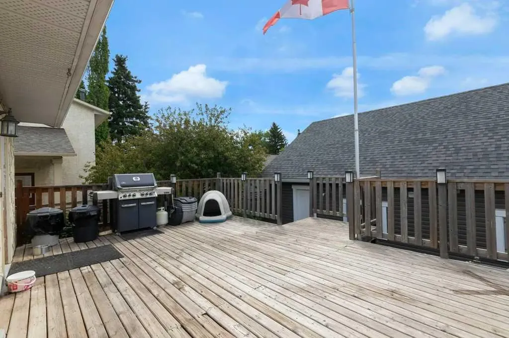 120 Alpine Crescent SE Airdrie AB T4B 1L5