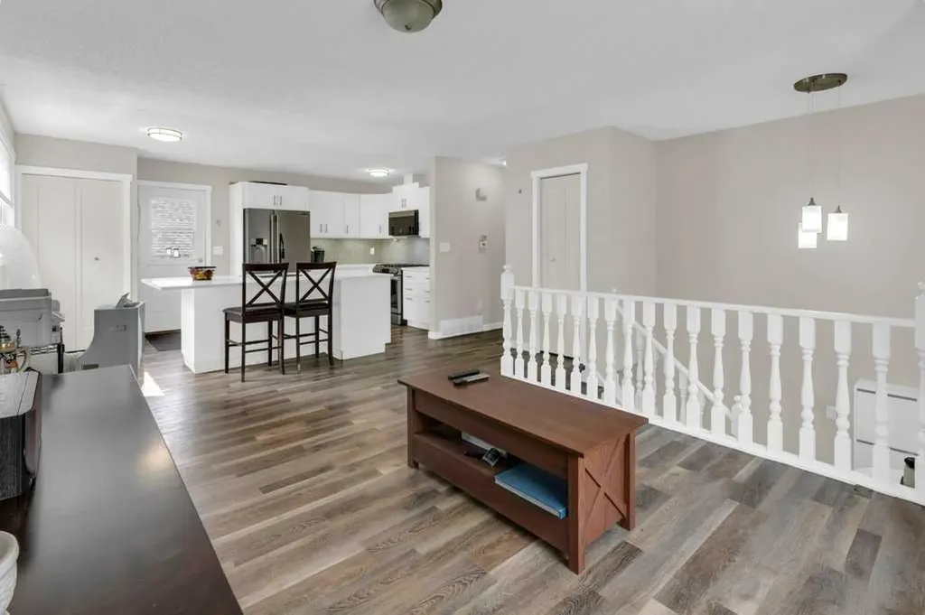 120 Alpine Crescent SE Airdrie AB T4B 1L5