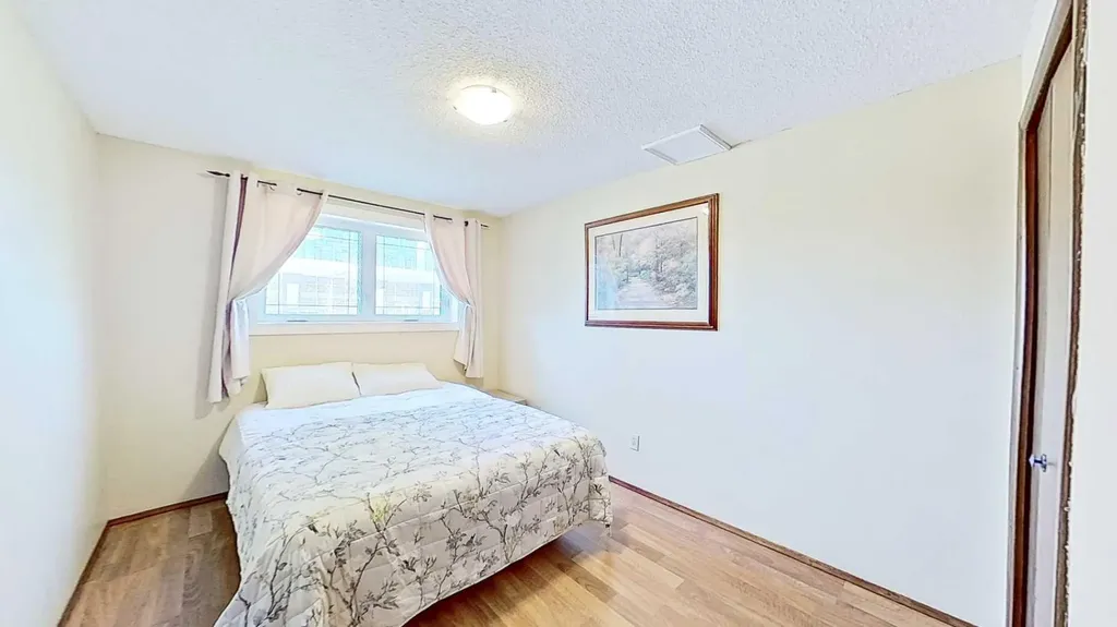 5801 Dalgleish Road NW Calgary AB T3A 1K4