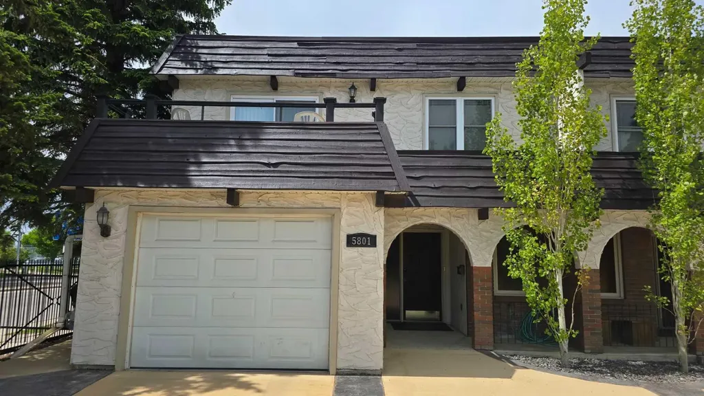 5801 Dalgleish Road NW Calgary AB T3A 1K4