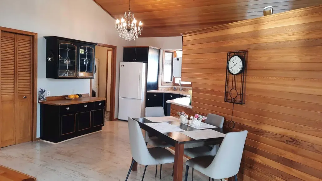 241 4 Street Drumheller AB T0J0Y0