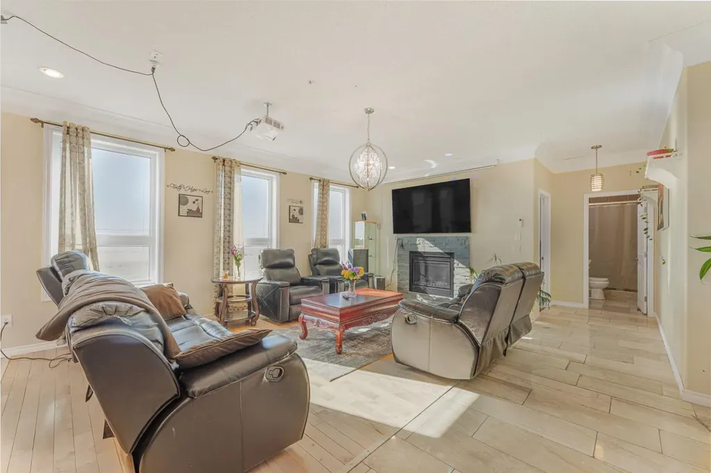 434072 Clear Mountain Drive E Rural Foothills County AB T1S1A1