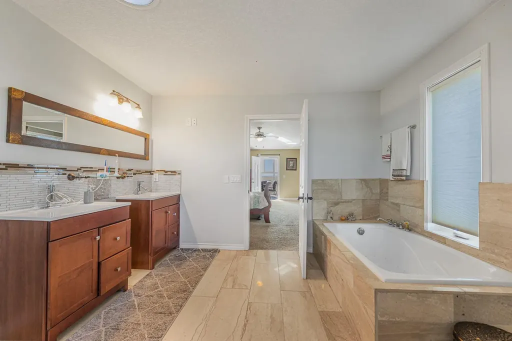 434072 Clear Mountain Drive E Rural Foothills County AB T1S1A1