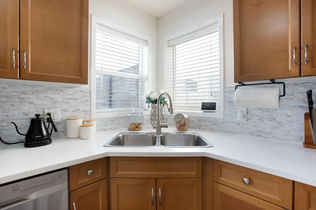 514 Stonegate Road NW Airdrie AB T4B3A1