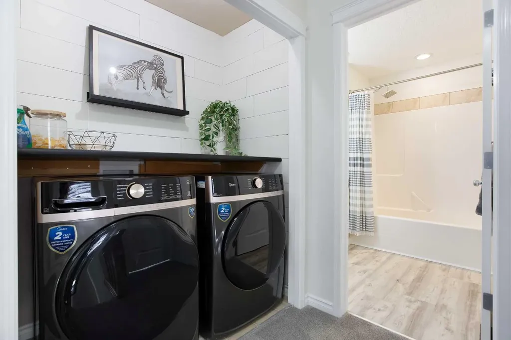 514 Stonegate Road NW Airdrie AB T4B3A1