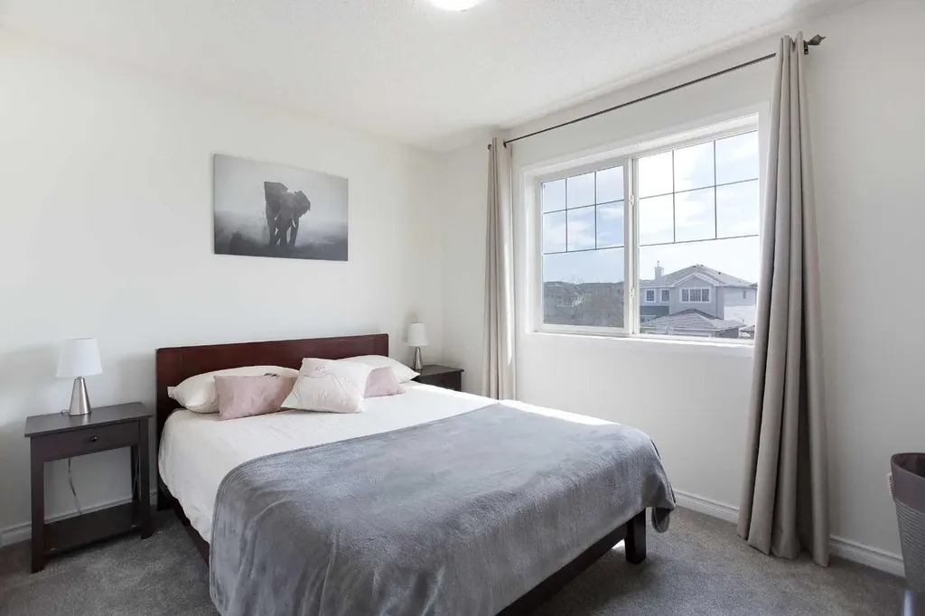 514 Stonegate Road NW Airdrie AB T4B3A1