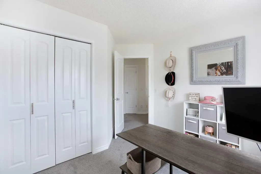 514 Stonegate Road NW Airdrie AB T4B3A1