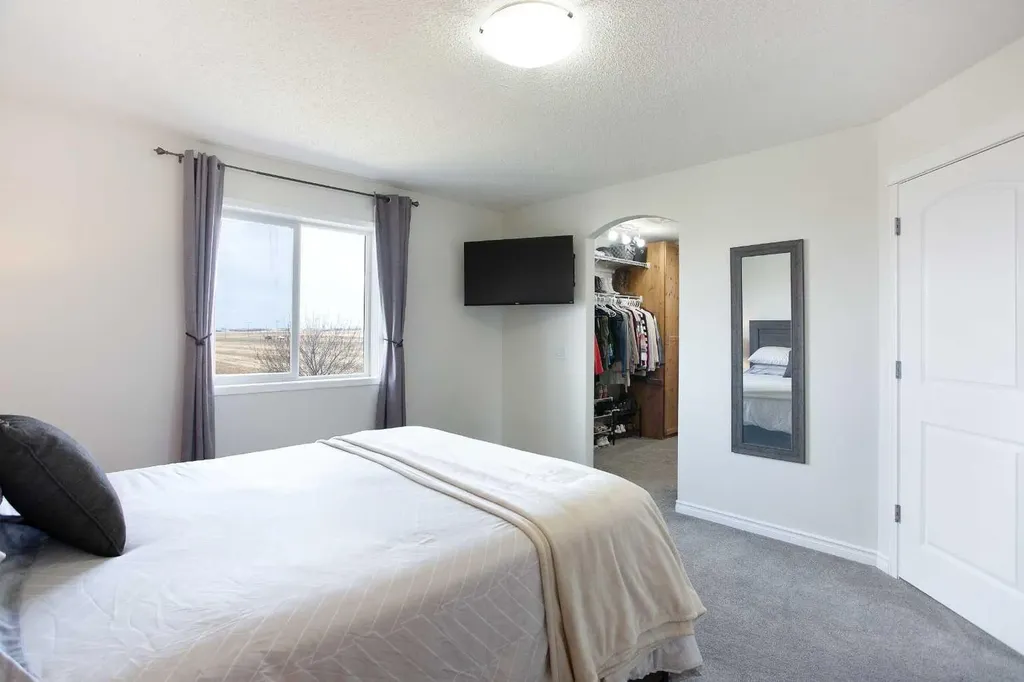 514 Stonegate Road NW Airdrie AB T4B3A1