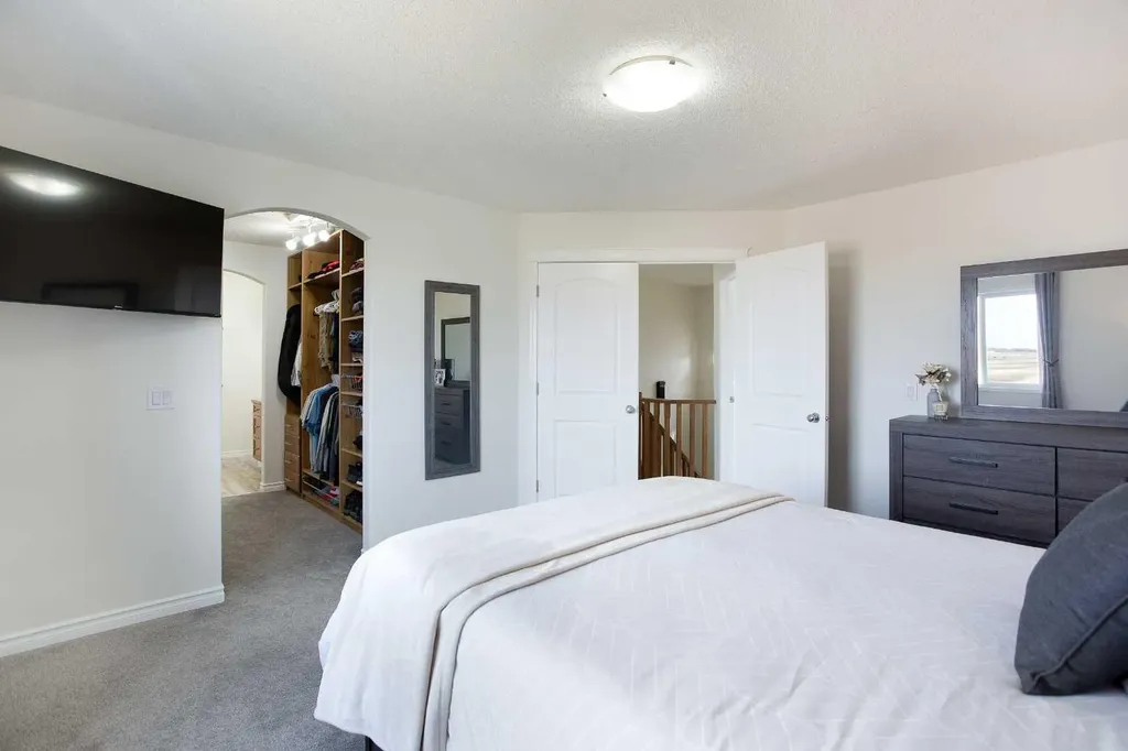 514 Stonegate Road NW Airdrie AB T4B3A1