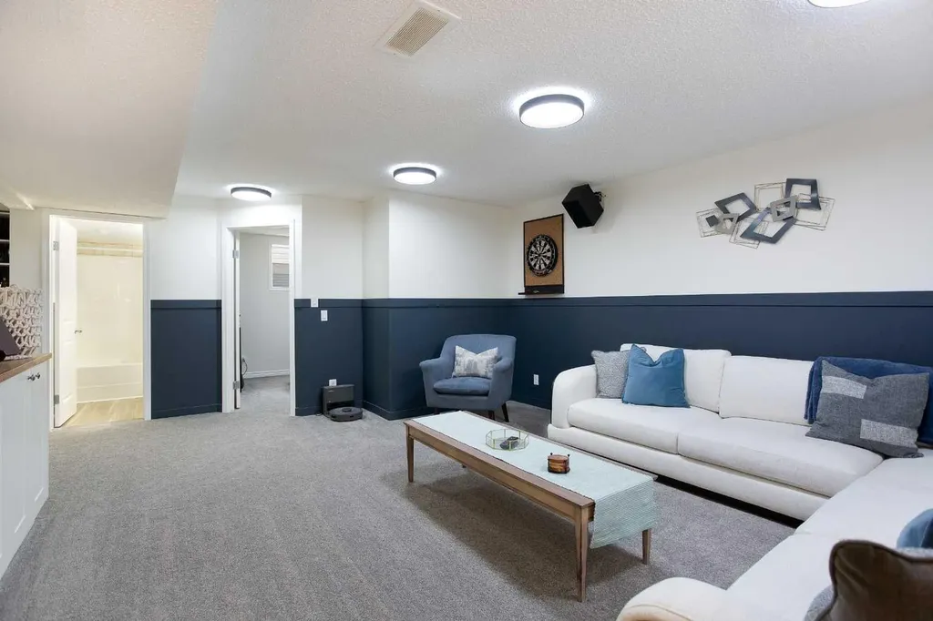 514 Stonegate Road NW Airdrie AB T4B3A1