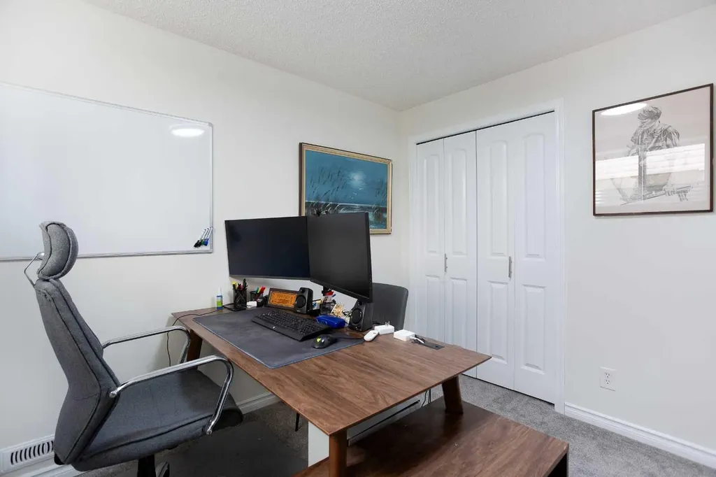 514 Stonegate Road NW Airdrie AB T4B3A1